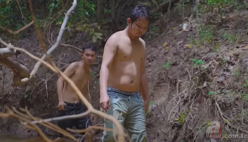 Hayatta kalmak için avladıkları timsahın karnından çıkanlar şoke etti! Mide bulandıran görüntü 9