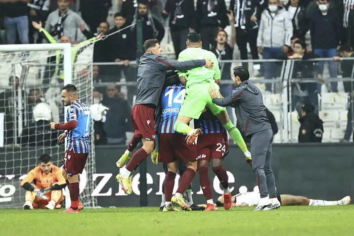 Trabzonspor maçı sonrası Beşiktaş Teknik Direktörü Sergen Yalçın'dan flaş sözler: Yakışmıyor...
