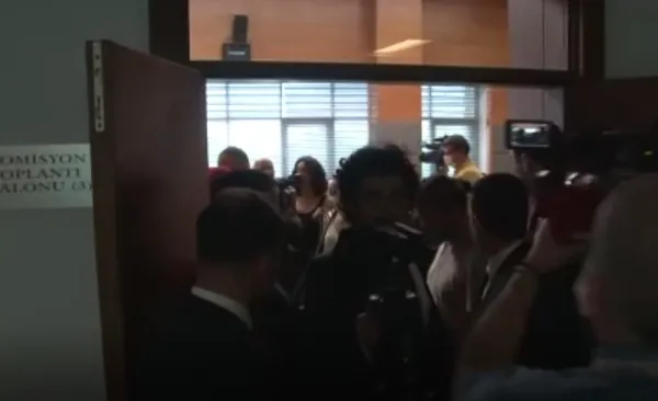 HDP’li Beştaş’tan karma komisyonda provokasyon: ’Pislik’ çıkışı ortamı gerdi