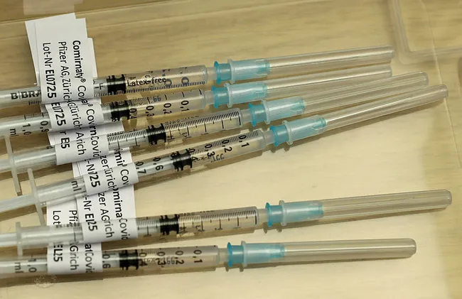 BioNTech'ten aşı açıklaması: Varyantlara karşı değişikliğe gerek yok - 3