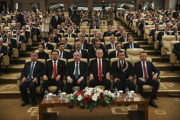 Anayasa Mahkemesi’nin yeni üyesi Muhterem İnce yemin etti! Törene Başkan Erdoğan da katıldı - 4