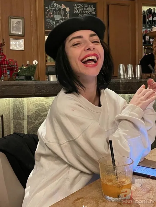 Mert Aydın ile 53 gündem boşanma haberleriyle gündeme gelen Merve Boluğur’dan flaş karar! Ekranlara dönüyor ama… 4