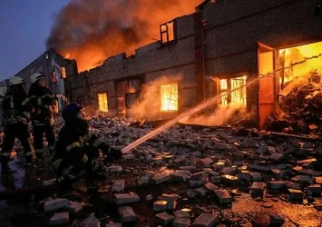 Rusya - Ukrayna savaşında 23. gün: Luhansk bölgesinin yüzde 90'ı ele geçirildi! Rus Bakan Lavrov'dan yaptırım açıklaması: Bu bir rekor