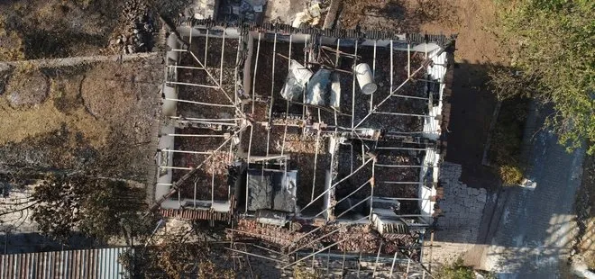 Marmaris’te yangından geriye kalanlar: Yeşilliklerin içindeki 30 ev küle döndü! Havadan böyle görüntülendi