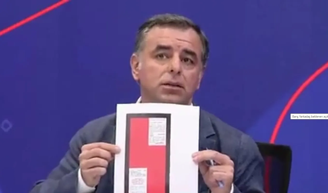 CHP'li Barış Yarkadaş İYİ Parti'nin ihale ağını sayfa sayfa yayınladı