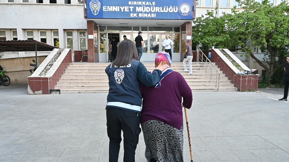 4-ayda-35-cinayet-aydinlatildi-cansiz-bedeni-derin-dondurucuda-bulunmustu-11-yillik-sir-perdesi-aralandi-1786696369728.jpg 4 ayda 35 cinayet aydınlatıldı! Cansız bedeni derin dondurucuda bulunmuştu! 11 yıllık sır perdesi aralandı - 4