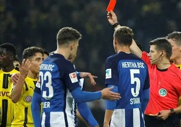 Emre Mor'un kırmızı kartı Almanya'da ses getirdi