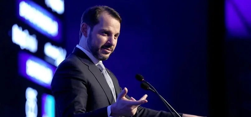 Bakan Albayrak'tan kritik mesajlar