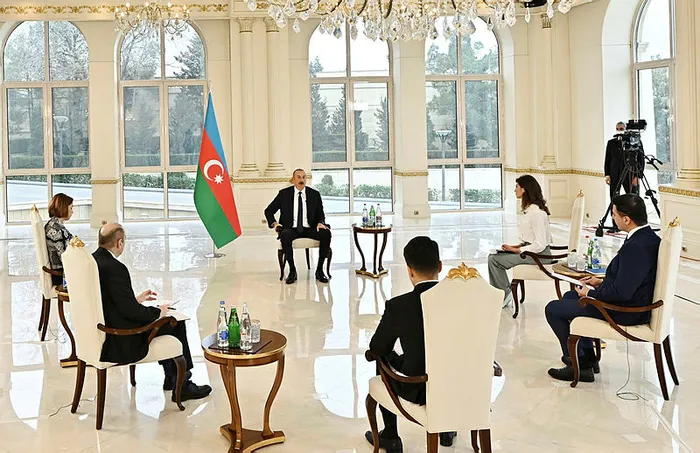 İlham Aliyev'den AB'ye tepki: Ermenistan'a ne kadar para verilecekse bize de aynı miktarda verilmeli - 2