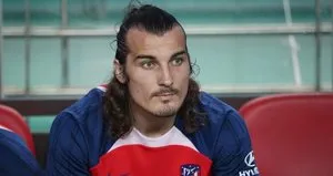 Fenerbahçe Çağlar Söyüncü’yü duyurdu
