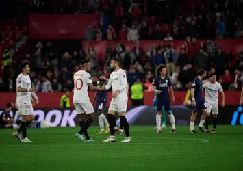 Fenerbahçe turu İstanbul’a bıraktı! Sevilla avantajı kaptı: 2-0