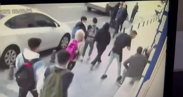 Beyoğlu'nda akılalmaz olay! Kalemle katil oldu - 5