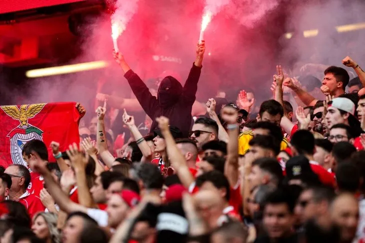 Benfica Portekiz şampiyonu! 4 yıl aradan sonra kupa hasretine son verdi