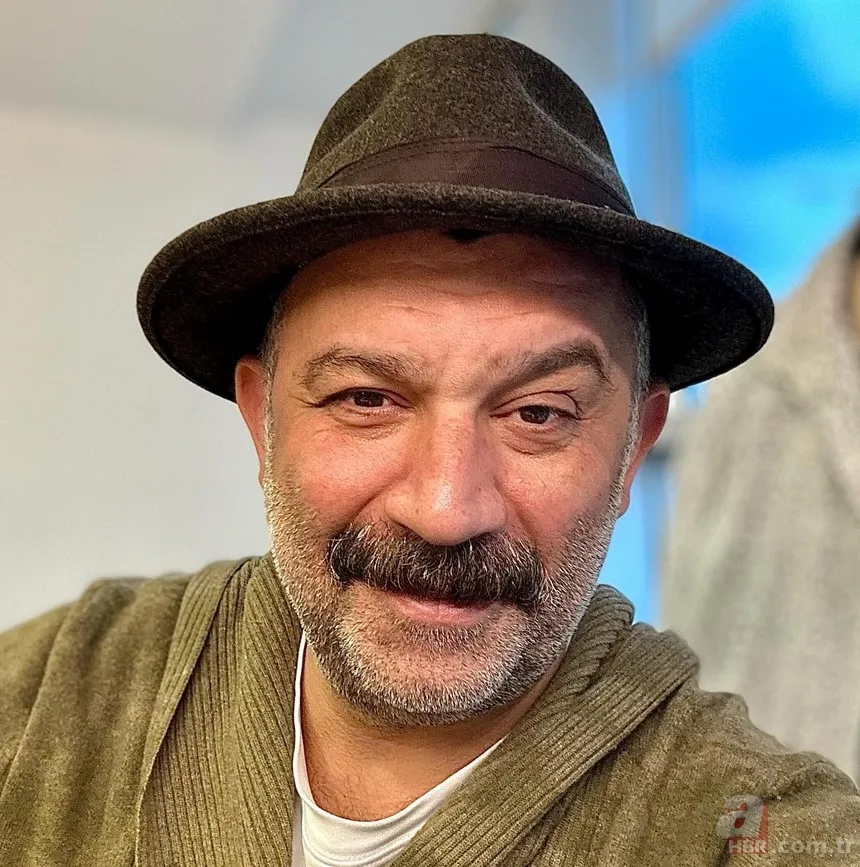 Şevket Çoruh'un esmer güzeli kızı annesinin kopyasıymış! Eski eşi kendisi gibi oyuncu... 6