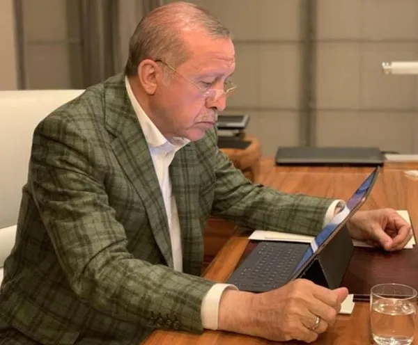 son-dakika-baskan-recep-tayyip-erdogan-iran-cumhurbaskani-ruhani-ile-gorustu-1613926635461.jpg Son dakika: Başkan Recep Tayyip Erdoğan İran Cumhurbaşkanı Ruhani ile görüştü - 5