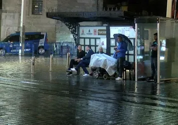 3 Eylül İstanbul, İzmir, Ankara hava durumu: Bugün hava nasıl olacak? Yola çıkacaklar dikkat! Sağanak uyarısı geldi