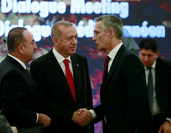 Alman dergisinden Başkan Erdoğan’a alçak sözler! Tek merkezden yönetilen Batı medyası saldırıya geçti | Türkiye’den sert tepki