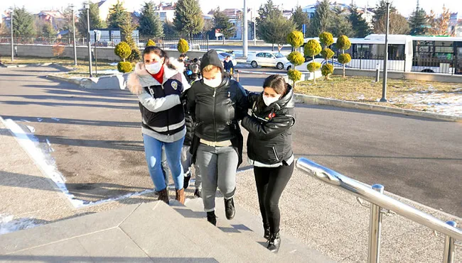 Karaman’da 'Ana' lakaplı suç örgütü lideri ayrılmak isteyenlere boş evde işkence yaptırmış - 1