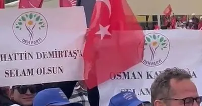 CHP'nin mitinginde teröre skandal destek! Özgür Özel'in konuşması sırasında terör tutuklusu Selahattin Demirtaş ve Osman Kavala için 