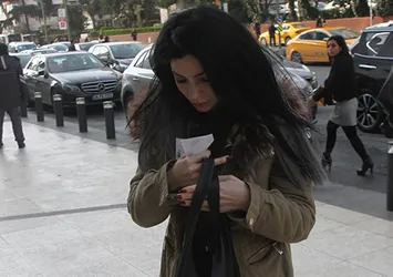 Merve Boloğur'un parmağında alyans yok