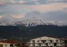 O ilçe beyaz örtüyle kaplandı