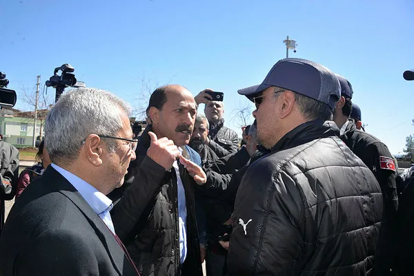 Teröristin mezarına gitmek isteyen HDP'lilere polis müdahalesi - 3