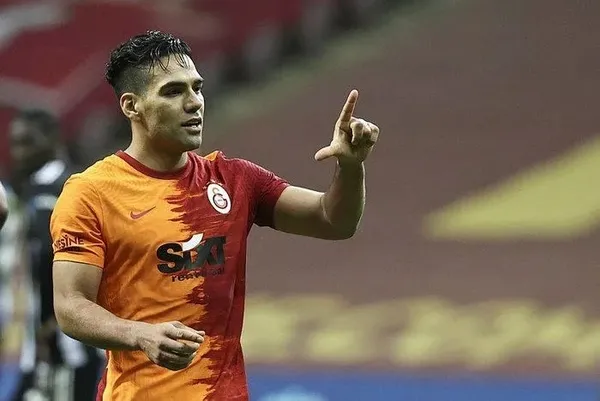 Galatasaray'da Falcao ve Yedlin'e talipler var! - 3