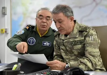 Sincar'a operasyonu komutanlar saniye saniye takip etti