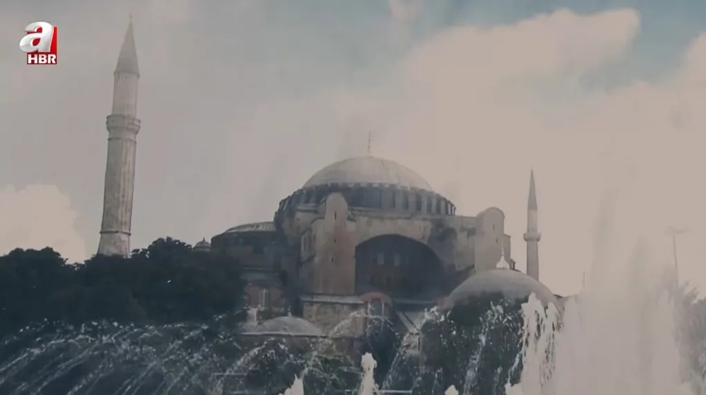 Ayasofya'nın zincirleri kırıldı!