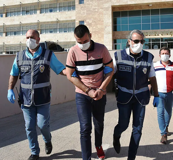 Duygu Çelikten’i öldüren Veli Ünder 'Bir adam kadına sıktı yetişin' diye 112'yi aradı - 2