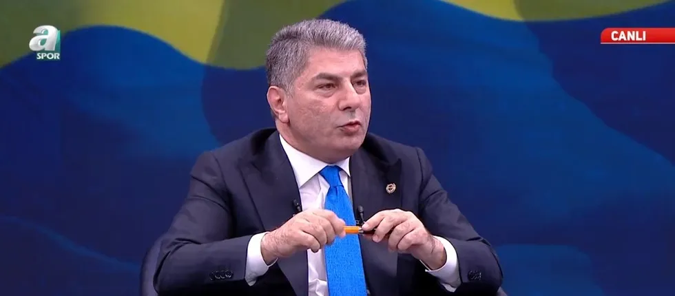 fenerbahce-baskan-adayi-hakan-safi-a-sporda-acikladi-yildiz-transferler-yolda-1779821979209.jpg Fenerbahçe Başkan adayı Hakan Safi A Spor'da açıkladı: "Yıldız transferler yolda" - 6
