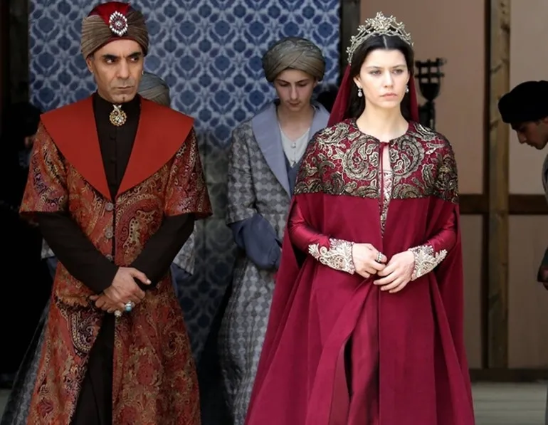 Beren Saat gidiyor yerine Nurgül Yeşilçay geliyor - 1