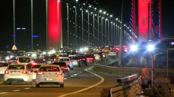 Son dakika: Sokağa çıkma yasağı gelecek mi? Şehirler arası seyahat yasağı olacak mı? Gözler kritik toplantıda!