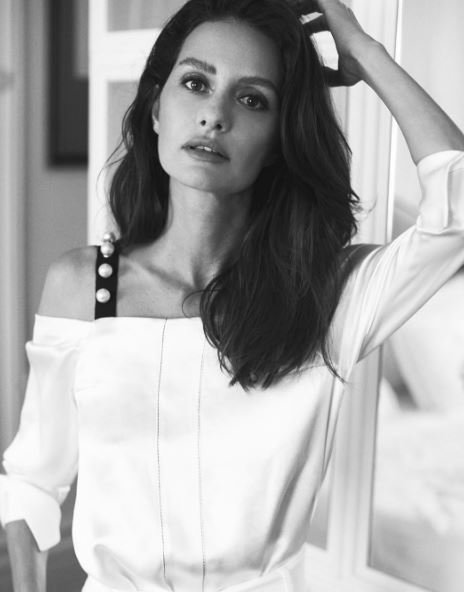 yasemin ozilhan stilim izzet le