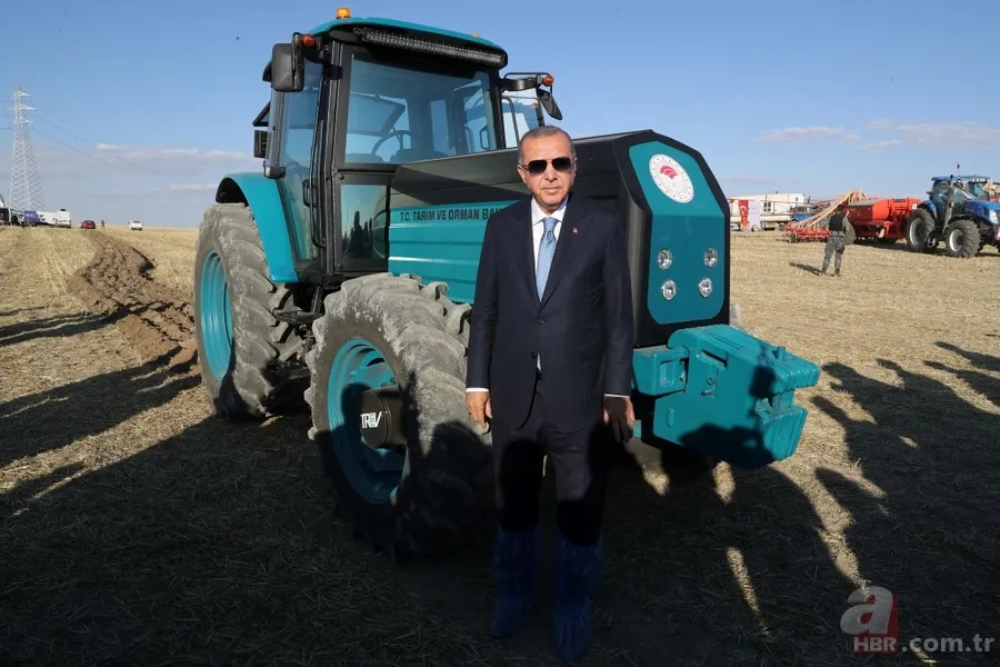 Başkan Erdoğan yerli elektrikli traktörü kullandı 24