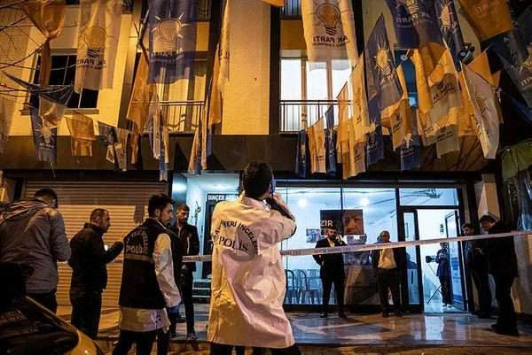 Son dakika: AK Parti’nin İstanbul’daki ofislerine üst üste silahlı saldırılar! Önce Kocasinan şimdi de Kuleli...