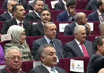 Cumhurbaşkanı Erdoğan 979 gün sonra AK Parti'de
