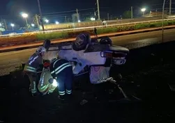 Hatay'da kontrolden çıkan otomobil takla atıp ters döndü: 3 yaralı