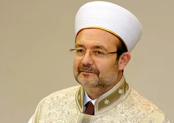 Mehmet Görmez: Saat 12'de tüm Türkiye'de sela okunacak