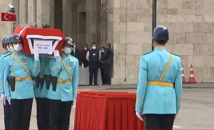 Son dakika: AK Parti kurucularından Güldal Akşit’e son veda! TBMM’de cenaze töreni düzenlendi