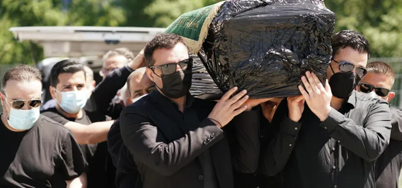 Rafet El Roman'ın acı vedası! Gözyaşları içinde toprağa verdi