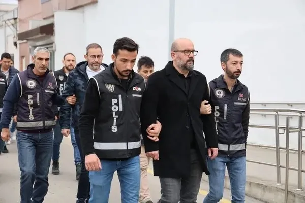 CHP’li Adana Büyükşehir Belediyesi’nde rüşvet skandalı! Zeydan Karalar’ın kara kutusu Mürüvet Sızlı’ya estetik ve kira kıyağı