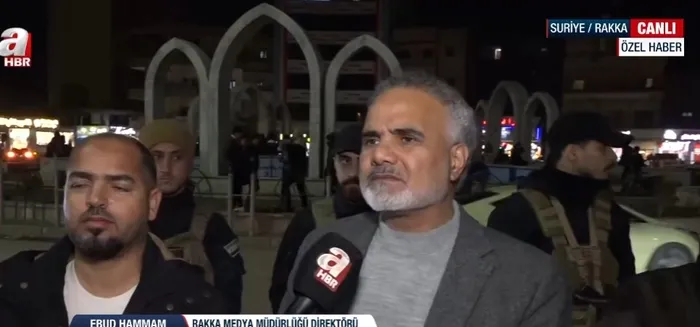 rakkadan-canli-yayin-a-haberde-suriyeli-yetkililer-anlatiyor-ypg-deas-bahanesiyle-suriyeyi-somurdu-1769540259645.jpg Rakka'dan canlı yayın A Haber'de! Suriyeli yetkililer anlatıyor: YPG DEAŞ bahanesiyle Suriye'yi sömürdü