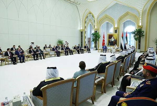 Başkan Erdoğan BAE Devlet Başkanı Al Nahyan ile görüştü ve imzalar atıldı! 50.7 milyar dolarlık anlaşma