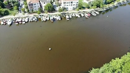 İstanbul Küçükçekmece’deki derenin rengi 37 gün sonra yine kırmızıya döndü