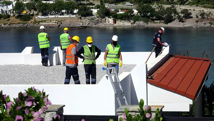 Yılmaz Özdil’e büyük şok! Kaçak villası yarın yıkılıyor