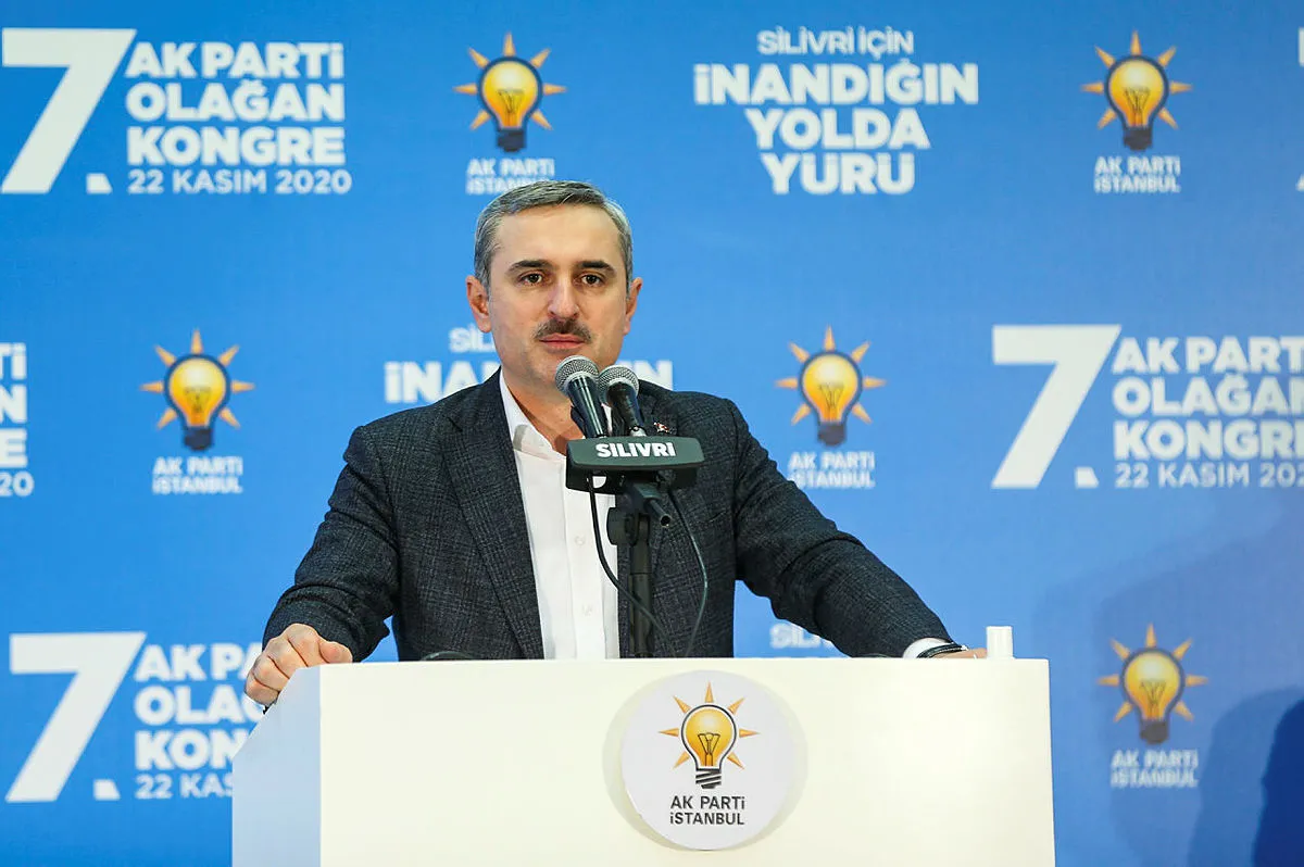 AK Parti İstanbul İl Başkanı Bayram Şenocak'tan CHP'li Özgür Özel'e sert tepki: Baskı, yasak, darbe ve faşizm denince akla CHP gelir