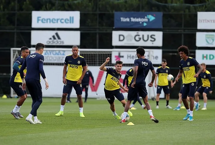 Fenerbahçe'de yaprak dökümü! 3 futbolcu yolcu