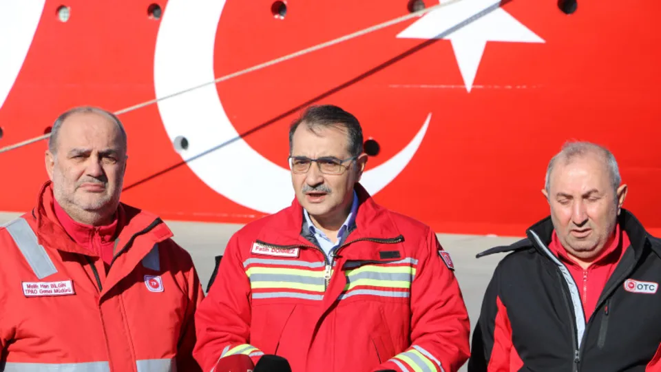 Enerji ve Tabii Kaynaklar Bakanı Fatih Dönmez Filyos Doğalgaz İşleme Tesisi'nde incelemede bulundu: Türkiye enerjide en önemli aktörlerden