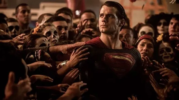 superman-pelerinini-bile-alamadan-kovuldu-henry-cavill-kimdir-superman-film-serisinden-neden-kovuldu-1671130679342.jpg Superman pelerinini bile alamadan kovuldu! Henry Cavill kimdir, Superman film serisinden neden kovuldu? - 1